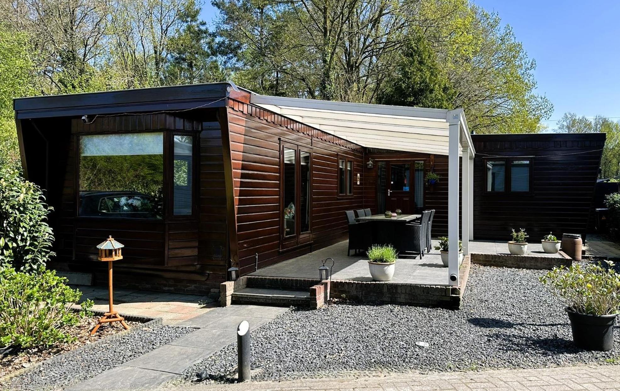 Rustiek Bos Chalet Sven Putten Exterior foto